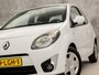 Renault Twingo 1.2-16V Dynamique (AIRCO, CRUISE, NAP, RADIO, TOERENTELLER, ELEK RAMEN, SPORTSTOELEN, NIEUWE APK, NIEUWSTAAT)