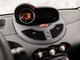 Renault Twingo 1.2-16V Dynamique (AIRCO, CRUISE, NAP, RADIO, TOERENTELLER, ELEK RAMEN, SPORTSTOELEN, NIEUWE APK, NIEUWSTAAT)