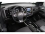 Mitsubishi Outlander 2.0 Instyle 7-Persoons Schuifkanteldak, Trekhaak, LED, Cruise Control
