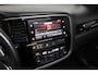 Mitsubishi Outlander 2.0 Instyle 7-Persoons Schuifkanteldak, Trekhaak, LED, Cruise Control