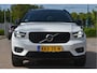 Volvo XC40 1.5 T5 Twin Engine R-Design Luxury Line Versatility 262 pk Two-Tone | Vol | Trekhaak | Keyless | Harman/Kardon | 360 gr.camera | Open dak | Full LE | Onderh.historie
