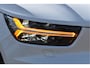 Volvo XC40 1.5 T5 Twin Engine R-Design Luxury Line Versatility 262 pk Two-Tone | Vol | Trekhaak | Keyless | Harman/Kardon | 360 gr.camera | Open dak | Full LE | Onderh.historie