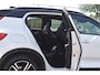 Volvo XC40 1.5 T5 Twin Engine R-Design Luxury Line Versatility 262 pk Two-Tone | Vol | Trekhaak | Keyless | Harman/Kardon | 360 gr.camera | Open dak | Full LE | Onderh.historie