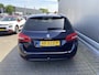 Peugeot 308 SW 1.2 PureTech Blue Lease Premium Clima, Navi, CC, PDC, LM, Trekh, nw. APK – Inruil Mogelijk –