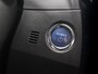 Toyota Auris 1.8 Hybrid Dynamic Automaat (NAVIGATIE, CAMERA, GETINT GLAS, SPORTSTOELEN, KEYLESS, TREKHAAK, CRUISE, NIEUWSTAAT)