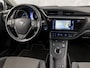 Toyota Auris 1.8 Hybrid Dynamic Automaat (NAVIGATIE, CAMERA, GETINT GLAS, SPORTSTOELEN, KEYLESS, TREKHAAK, CRUISE, NIEUWSTAAT)