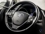Toyota Auris 1.8 Hybrid Dynamic Automaat (NAVIGATIE, CAMERA, GETINT GLAS, SPORTSTOELEN, KEYLESS, TREKHAAK, CRUISE, NIEUWSTAAT)