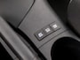 Toyota Auris 1.8 Hybrid Dynamic Automaat (NAVIGATIE, CAMERA, GETINT GLAS, SPORTSTOELEN, KEYLESS, TREKHAAK, CRUISE, NIEUWSTAAT)