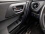 Toyota Auris 1.8 Hybrid Dynamic Automaat (NAVIGATIE, CAMERA, GETINT GLAS, SPORTSTOELEN, KEYLESS, TREKHAAK, CRUISE, NIEUWSTAAT)