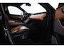 Land Rover Range Rover Velar 3.0 SDV6 AWD R-Dynamic Pano, Meridian, Virtual, Massage, Leer, Ventilatie