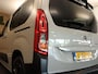 Citroën E-Berlingo Feel 50 kWh - SOH 92,3% !!! - ORIGINEEL NEDERLANDSE AUTO - AFNEEMBARE TREKHAAK - TREKGEWICHT 750 KG - NAVIGATIE - PARKEERSENSOREN ACHTER - VOORSTOELEN VERWARMD - MIDDENARMSTEUN VOOR - CLIMATE CONTROL - CRUISE CONTROL - 3 FASE LADEN - ACHTERRUIT APART TE OPENEN