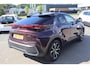 Toyota C-HR / C-HR+ 1.8 HYBRID 140 DYNAMIC NL-AUTO 1E-EIG CAMERA PARK-SENSOREN KEYLESS BSM LED APPLE/ANDROID 18'' LM-VELGEN