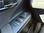 Toyota C-HR / C-HR+ 1.8 HYBRID 140 DYNAMIC NL-AUTO 1E-EIG CAMERA PARK-SENSOREN KEYLESS BSM LED APPLE/ANDROID 18'' LM-VELGEN