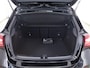 Mercedes-Benz A-klasse 180 Business Solution AMG | Panoramaschuifdak | Premium Plus | Head-Up | MULTIBEAM LED | Dodehoekassistent | 19 inch AMG-velgen |