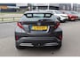 Toyota C-HR / C-HR+ 2.0 HYBRID DYNAMIC AFN-TREKHAAK APPLE/ANDROID PARK-SENSOREN KEYLESS 18"LM-VELGEN NL-AUTO