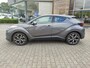 Toyota C-HR / C-HR+ 2.0 HYBRID 184PK DYNAMIC NL-AUTO TREKHAAK NAVI PARK-SENSOREN APPLE/ANDROID CAMERA KEYLESS 18'' LM-VELGEN AD-CRUISE CLIMA