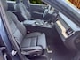 Volvo XC60 2.0 T6 Plug-in hybrid AWD Ultra Dark | Trekhaak | Facelift | 360cam | Stoel/stuurverwarming