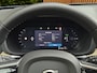 Volvo XC60 2.0 T6 Plug-in hybrid AWD Ultra Dark | Trekhaak | Facelift | 360cam | Stoel/stuurverwarming