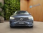 Volvo XC60 2.0 T6 Plug-in hybrid AWD Ultra Dark | Trekhaak | Facelift | 360cam | Stoel/stuurverwarming