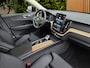 Volvo XC60 2.0 T6 Plug-in hybrid AWD Ultra Dark | Trekhaak | Facelift | 360cam | Stoel/stuurverwarming
