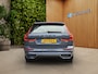 Volvo XC60 2.0 T6 Plug-in hybrid AWD Ultra Dark | Trekhaak | Facelift | 360cam | Stoel/stuurverwarming
