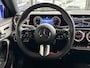 Mercedes-Benz A-klasse 180 Business Solution AMG | Panoramaschuifdak | Night | Premium Plus pakket | Dodehoekassistent | Head-up display | 19-inch Zwarte AMG Velgen |