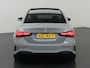Mercedes-Benz A-klasse 180 Business Solution AMG | Night edition | Panoramadak | Memory stoelen | Head-up display | Stoelverwarming | Dodehoekassistent | AMG Line Plus