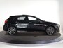Mercedes-Benz A-klasse 250e Business Solution AMG | Panoramaschuifdak | Night | Achteruitrijcamera| Stoelverwarming voor | LED koplampen |