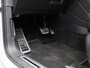Volkswagen Tiguan 1.4 TSI eHybrid R-Line Business+ 245 PK| Dealeronderhouden | Panoramadak | Trekhaak | Navigatie | 360 Camera | Dodehoekdetectie | Stoelverwarming | Stuurwielverwarming