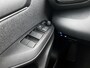 Toyota Yaris 1.5 Hybrid Executive | JBL | Head-Up Display | Dodehoek detectie | Stoel+stuurverwarming | Parkeersensoren voor+achter | Apple CarPlay/Android auto | Draadloze telefoonlader |