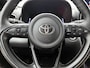 Toyota Yaris Cross 1.5 Hybrid 115 First Edition + | BTW voertuig | Stoel+stuurverwarming | Draadloze telefoonlader | Apple CarPlay/Android auto | Cruise control adaptive | Climate control | Achteruitrijcamera |