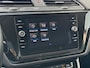 Volkswagen Touran BWJ 2017 | 1.8 TSI 180PK Highline Bus R AUTOMAAT | TREKHAAK | AGR | CLIMA | NAVI | CAMERA | CRUISE | STOELVERW | PDC | LICHTMETAAL