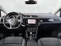 Volkswagen Touran BWJ 2017 | 1.8 TSI 180PK Highline Bus R AUTOMAAT | TREKHAAK | AGR | CLIMA | NAVI | CAMERA | CRUISE | STOELVERW | PDC | LICHTMETAAL