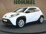 Toyota Aygo X 1.0 VVT-i MT Play - ORIGINEEL NEDERLANDSE AUTO - AFKOMSTIG VAN 1E EIGENAAR - ADAPTIEVE CRUISE CONTROL - CAMERA - AIRCO - APPLE CARPLAY/ ANDROID AUTO - ELEKTRISCHE RAMEN VOOR