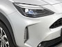 Toyota Yaris Cross 1.5 Hybrid 115 First Edition + | BTW voertuig | Stoel+stuurverwarming | Draadloze telefoonlader | Apple CarPlay/Android auto | Cruise control adaptive | Climate control | Achteruitrijcamera |