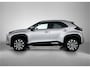 Toyota Yaris Cross 1.5 Hybrid 115 First Edition + | BTW voertuig | Stoel+stuurverwarming | Draadloze telefoonlader | Apple CarPlay/Android auto | Cruise control adaptive | Climate control | Achteruitrijcamera |