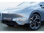 Lynk & Co 02 More 66 kWh 360 Graden Camera, Harman Kardon, Panoramadak, Elektrisch bedienbare voorstoelen met geheugen, Keyless Entry, Getint glas, Adaptieve Cruise Control, Dodehoekassistent, Sfeerverlichting, Stuurwielverwarming, Stoelverwarming