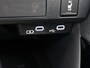 Toyota Yaris 1.5 Hybrid 130 Executive | BTW voertuig | Stuur+stoelverwarming | dodehoek detectie | Parkeersensoren voor+achter | Draadloze telefoonlader | Apple CarPlay/Android auto |