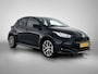 Toyota Yaris 1.5 Hybrid 130 Executive | BTW voertuig | Stuur+stoelverwarming | dodehoek detectie | Parkeersensoren voor+achter | Draadloze telefoonlader | Apple CarPlay/Android auto |