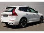 Volvo XC60 2.0 T6 Plug-in hybrid AWD Ultra Dark | Luchtvering | Head-up Display | Visual Park Assist incl. 360° Camera | Panoramisch Schuif-/Kanteldak | Harman/Kardon | Trekhaak | All-Season Banden | Keyless | BLIS | Elektrische Achterklep Met Sensorsturing | Adaptieve Cruise Control | Pilot Assist | Elektrisch Verstelbare Stoelen Met Geheugen | Stoelverwarming Voor- en Achter | Stuurverwarming | Lederen Dashboard |