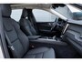 Volvo XC60 2.0 T6 Plug-in hybrid AWD Ultra Dark | Luchtvering | Head-up Display | Visual Park Assist incl. 360° Camera | Panoramisch Schuif-/Kanteldak | Harman/Kardon | Trekhaak | All-Season Banden | Keyless | BLIS | Elektrische Achterklep Met Sensorsturing | Adaptieve Cruise Control | Pilot Assist | Elektrisch Verstelbare Stoelen Met Geheugen | Stoelverwarming Voor- en Achter | Stuurverwarming | Lederen Dashboard |