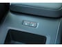 Volvo XC60 2.0 T6 Plug-in hybrid AWD Ultra Dark | Luchtvering | Head-up Display | Visual Park Assist incl. 360° Camera | Panoramisch Schuif-/Kanteldak | Harman/Kardon | Trekhaak | All-Season Banden | Keyless | BLIS | Elektrische Achterklep Met Sensorsturing | Adaptieve Cruise Control | Pilot Assist | Elektrisch Verstelbare Stoelen Met Geheugen | Stoelverwarming Voor- en Achter | Stuurverwarming | Lederen Dashboard |