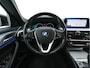 BMW 5-Serie 520i Executive Edition Sportline Aut. *LEATHER-FABRIC | FULL-LED | DIGI-COCKIT | KEYLESS | NAVI-FULLMAP | HEATED-SPORTSEATS | PRIVACY-GLASS | AMBIENTLIGHT | ECC | CARPLAY | PDC | TOWBAR | 18"ALU*