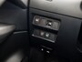 Nissan Qashqai 1.2 N-Connecta Sport Automaat (PANORAMADAK, NAVIGATIE, 360 CAMERA, GETINT GLAS, SPORTSTOELEN, CRUISE, NIEUWE APK, NIEUWSTAAT)