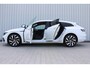 Volkswagen Arteon Shooting Brake 1.4 TSI eHybrid R-Line Business+ | Incl. 12 maanden garantie | Schuif/kantel dak | Adaptieve cruise control | Standkachel | Uitklapbare trekhaak | Head-up display | Massage stoel | Apple carplay/Android auto | Stoelverwarming voor/achter |