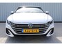 Volkswagen Arteon Shooting Brake 1.4 TSI eHybrid R-Line Business+ | Incl. 12 maanden garantie | Schuif/kantel dak | Adaptieve cruise control | Standkachel | Uitklapbare trekhaak | Head-up display | Massage stoel | Apple carplay/Android auto | Stoelverwarming voor/achter |