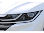 Volkswagen Arteon Shooting Brake 1.4 TSI eHybrid R-Line Business+ | Incl. 12 maanden garantie | Schuif/kantel dak | Adaptieve cruise control | Standkachel | Uitklapbare trekhaak | Head-up display | Massage stoel | Apple carplay/Android auto | Stoelverwarming voor/achter |
