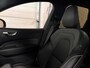Volvo XC60 T6 AWD Recharge Plus Dark | Trekhaak | 360° Camera | Harman Kardon | Adaptieve Cruise Control | Stoelverwarming voor+achter | Stuurwielverwarming | Standkachel met Volvo On Call App | Full LED Meesturende koplampen | Pilot Assist | Elektrische voorstoelen geheugen | R-Design Contour stoelen met wit stiksel en bies | Zitting verlenging voorstoelen | Schuifdak | Parkeercamera | Google Infotainment | 20 Inch | Keyless Drive | Parkeersensoren voor+achter | Privacy Glass | Alarm Klasse III | DAB Radio | Apple Carplay/Android Auto | Draadloos telefoon opladen | Volvo On Call met mobiele App functie | Onyx Black Metallic |