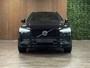 Volvo XC60 T6 AWD Recharge Plus Dark | Trekhaak | 360° Camera | Harman Kardon | Adaptieve Cruise Control | Stoelverwarming voor+achter | Stuurwielverwarming | Standkachel met Volvo On Call App | Full LED Meesturende koplampen | Pilot Assist | Elektrische voorstoelen geheugen | R-Design Contour stoelen met wit stiksel en bies | Zitting verlenging voorstoelen | Schuifdak | Parkeercamera | Google Infotainment | 20 Inch | Keyless Drive | Parkeersensoren voor+achter | Privacy Glass | Alarm Klasse III | DAB Radio | Apple Carplay/Android Auto | Draadloos telefoon opladen | Volvo On Call met mobiele App functie | Onyx Black Metallic |