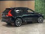 Volvo XC60 T6 AWD Recharge Plus Dark | Trekhaak | 360° Camera | Harman Kardon | Adaptieve Cruise Control | Stoelverwarming voor+achter | Stuurwielverwarming | Standkachel met Volvo On Call App | Full LED Meesturende koplampen | Pilot Assist | Elektrische voorstoelen geheugen | R-Design Contour stoelen met wit stiksel en bies | Zitting verlenging voorstoelen | Schuifdak | Parkeercamera | Google Infotainment | 20 Inch | Keyless Drive | Parkeersensoren voor+achter | Privacy Glass | Alarm Klasse III | DAB Radio | Apple Carplay/Android Auto | Draadloos telefoon opladen | Volvo On Call met mobiele App functie | Onyx Black Metallic |